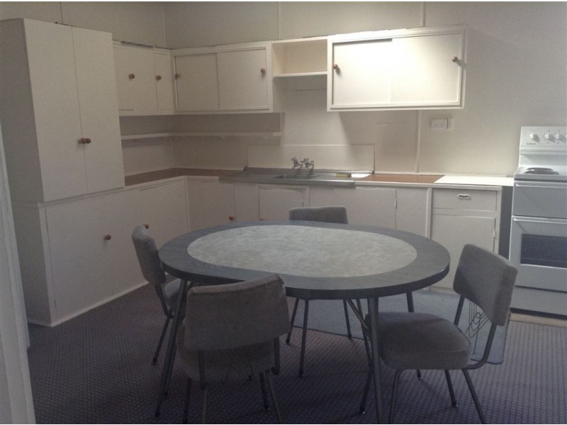 4 Badajos, Ross TAS 7209