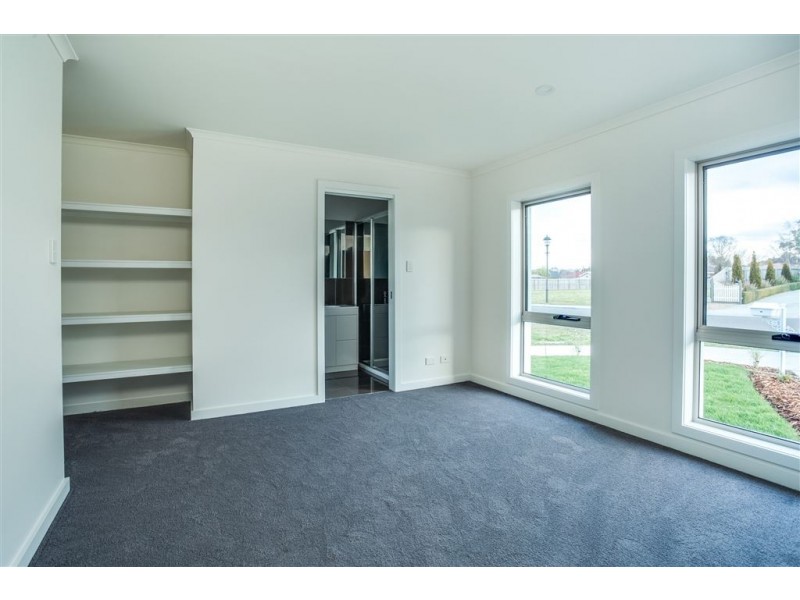 2/49a Cambock Lane East, Evandale TAS 7212