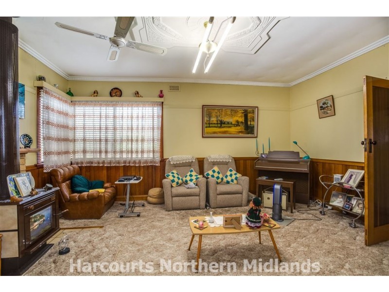 11 Charles Street, Cressy TAS 7302