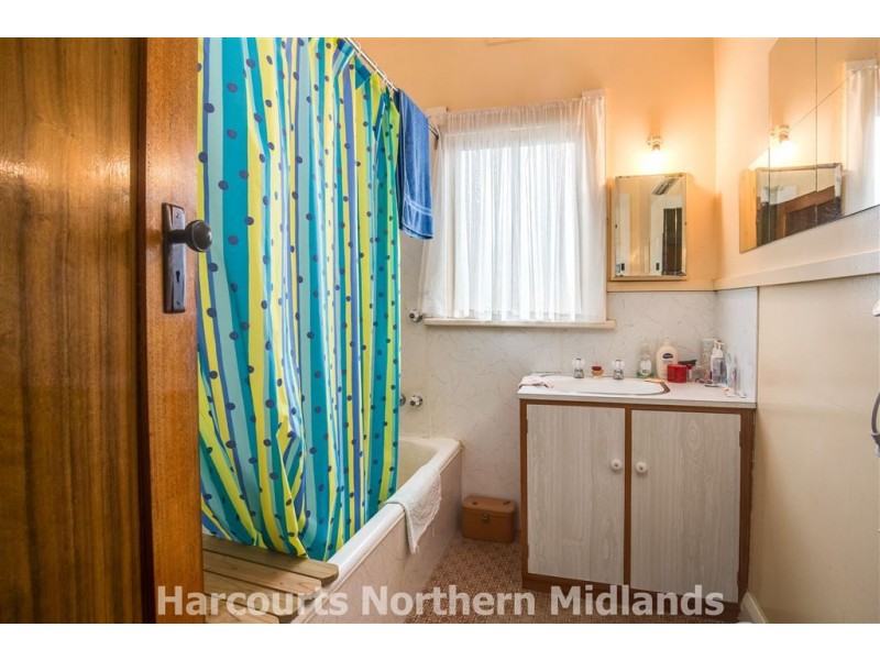 11 Charles Street, Cressy TAS 7302