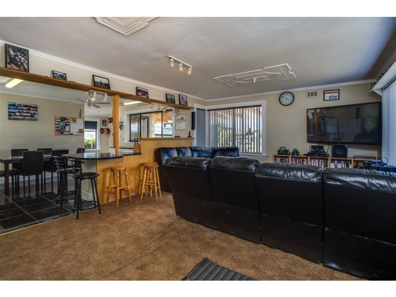 13 Charles Street, Cressy TAS 7302