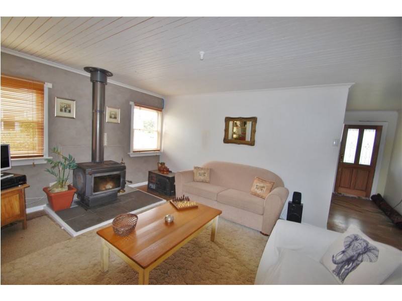 1 Gray Street, Avoca TAS 7213