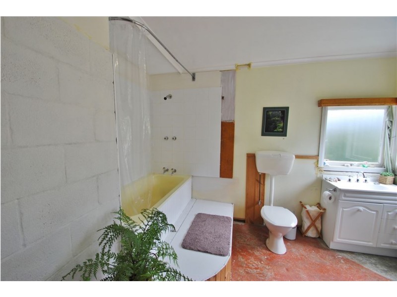 1 Gray Street, Avoca TAS 7213