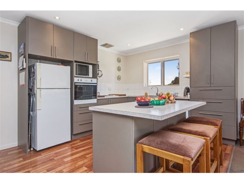 8 Bond Street, Campbell Town TAS 7210