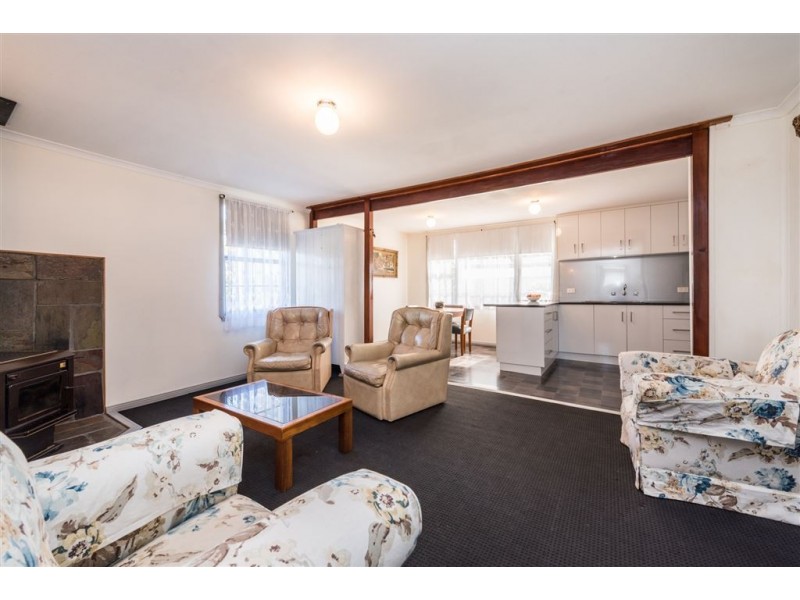 62 Main Street, Cressy TAS 7302