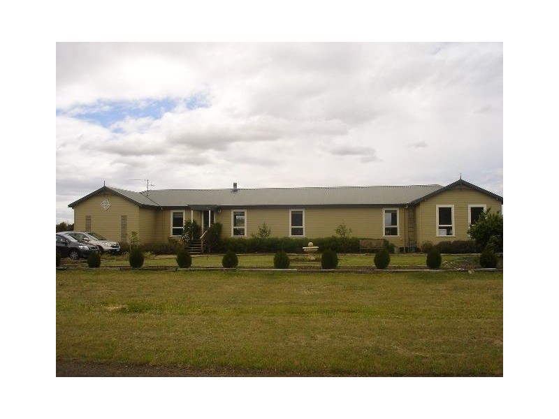 27-29 Badajos Street, Ross TAS 7209