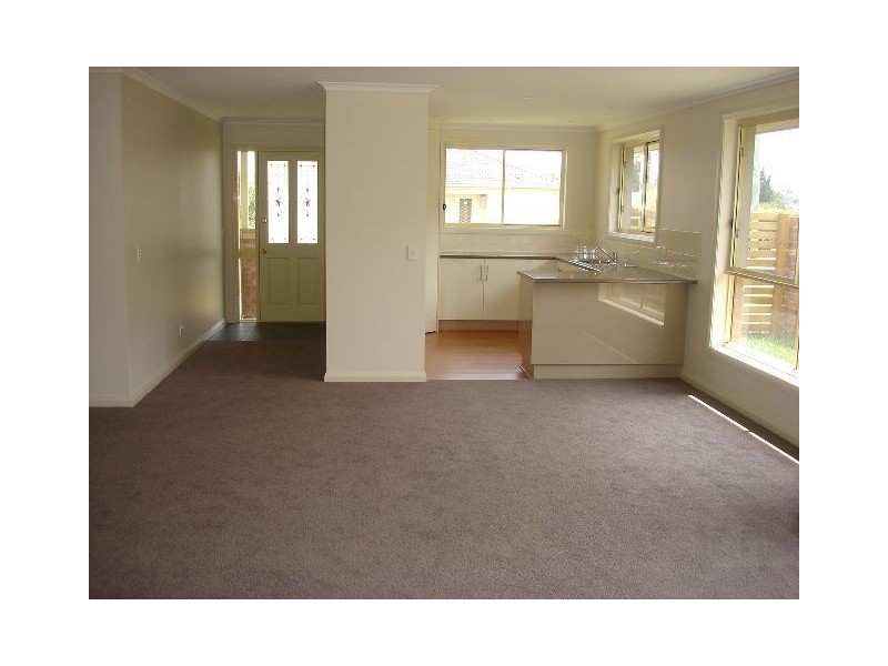 2/27 Smith Street, Longford TAS 7301