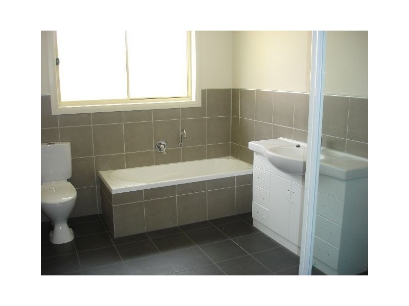 2/27 Smith Street, Longford TAS 7301