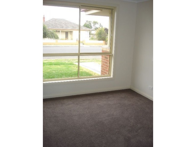 2/27 Smith Street, Longford TAS 7301