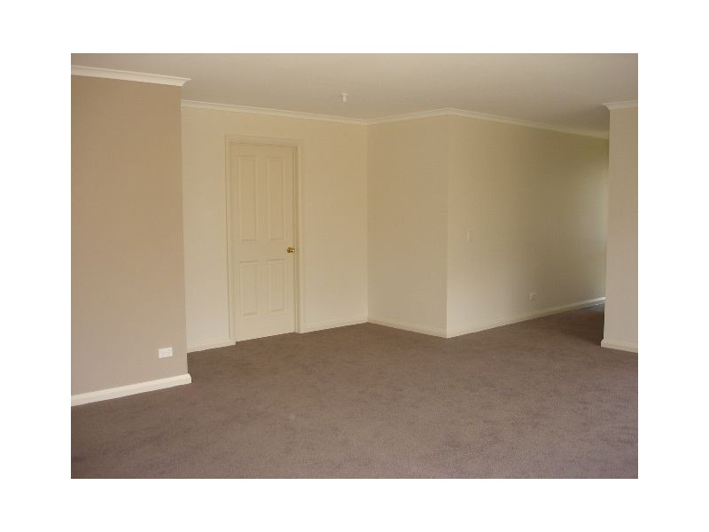 2/27 Smith Street, Longford TAS 7301