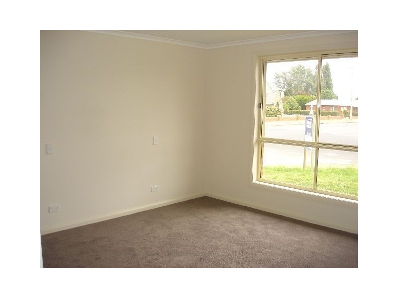 2/27 Smith Street, Longford TAS 7301