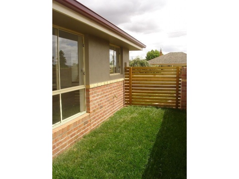 2/27 Smith Street, Longford TAS 7301