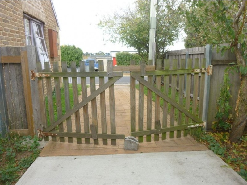 2 Collins Steeet, Evandale TAS 7212