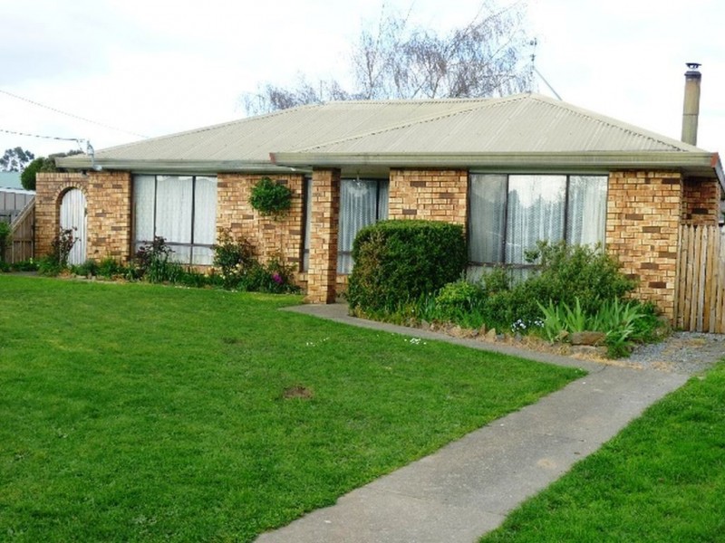 77 Pakenham St, Longford TAS 7301