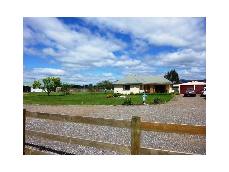 6 Veterans Row, Westbury TAS 7303