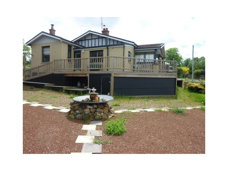 15 Queen Street, Campbell Town TAS 7210