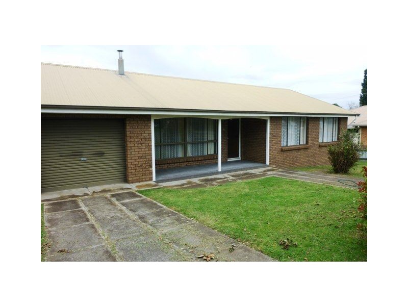 9 Queen Street, Campbell Town TAS 7210