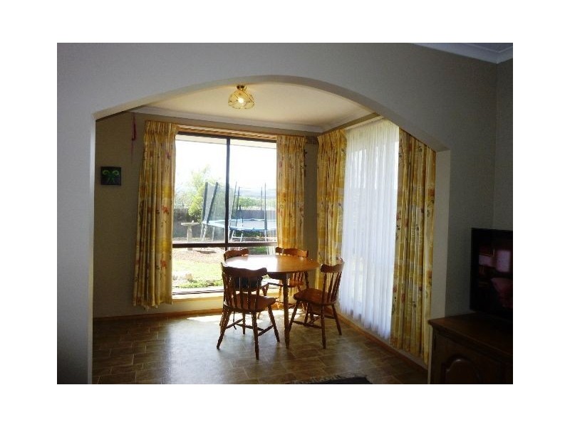 19 Torlesse St, Campbell Town TAS 7210