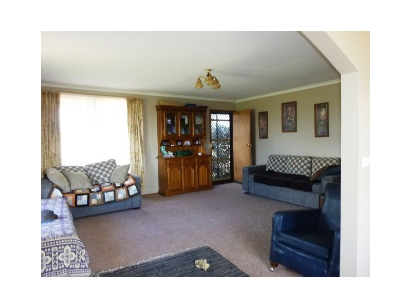 19 Torlesse St, Campbell Town TAS 7210