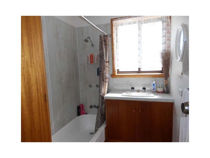 4 Malcombe st, Longford TAS 7301