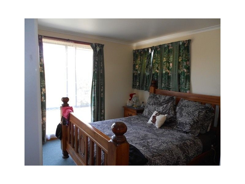 4 Malcombe st, Longford TAS 7301