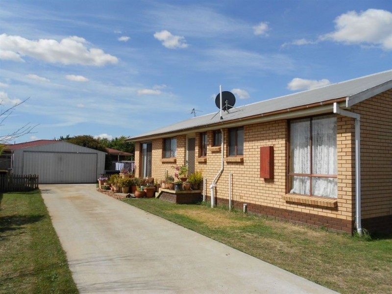 4 Malcombe st, Longford TAS 7301