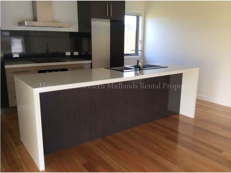 8/15 Lewis, Longford TAS 7301