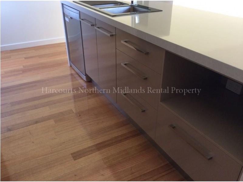 8/15 Lewis, Longford TAS 7301