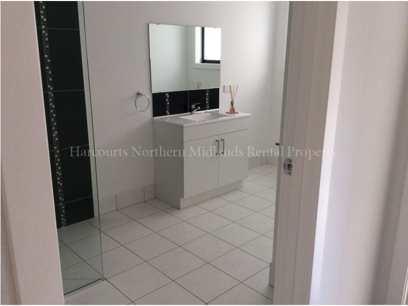 8 Opal Place, Perth TAS 7300