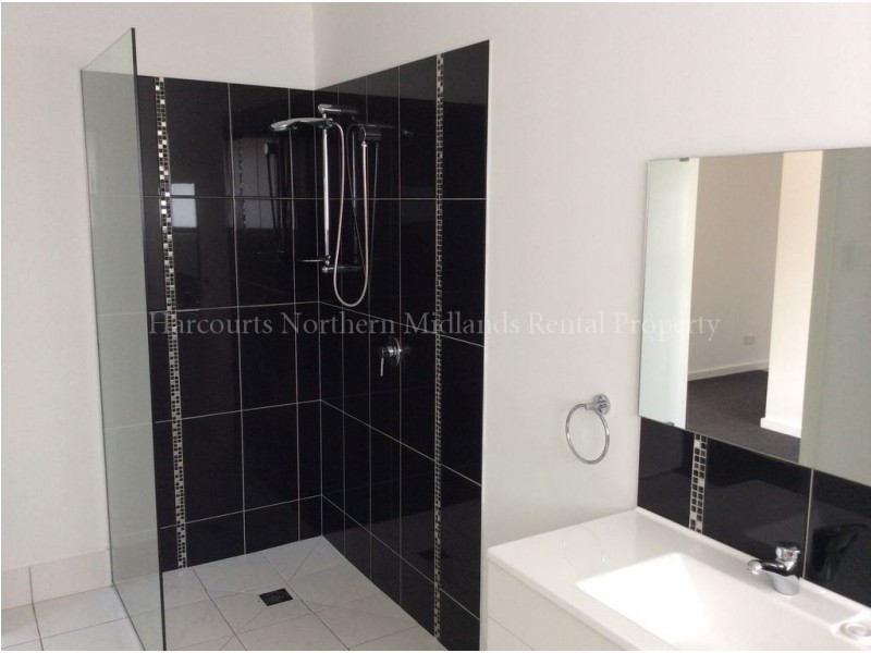 8 Opal Place, Perth TAS 7300