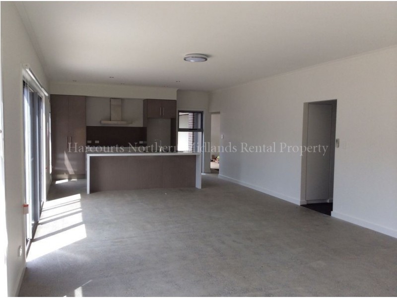 10/15 Lewis, Longford TAS 7301