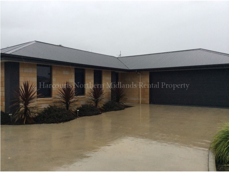 2/43A Catherine, Longford TAS 7301