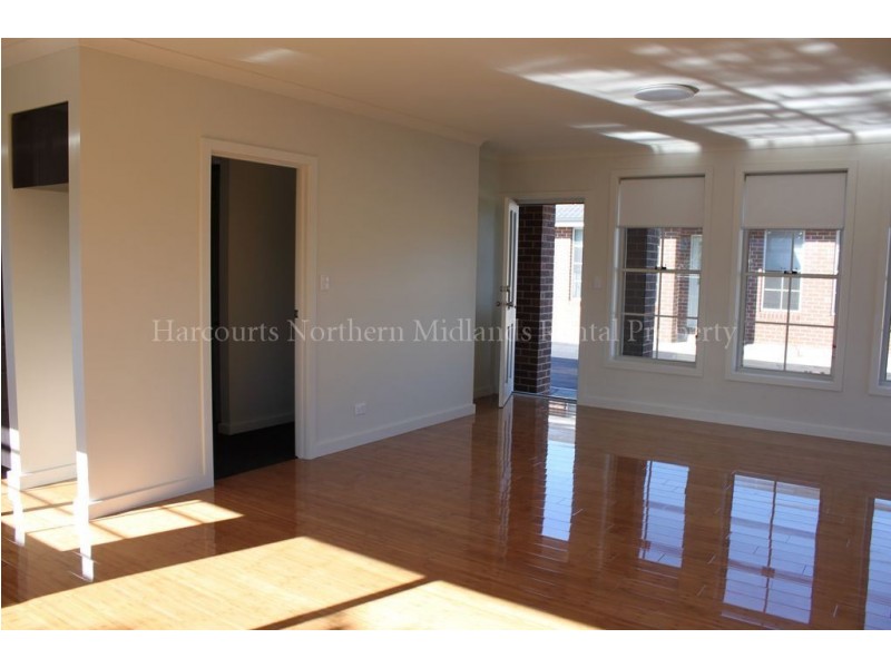 10 50 Burghley Street, Longford TAS 7301