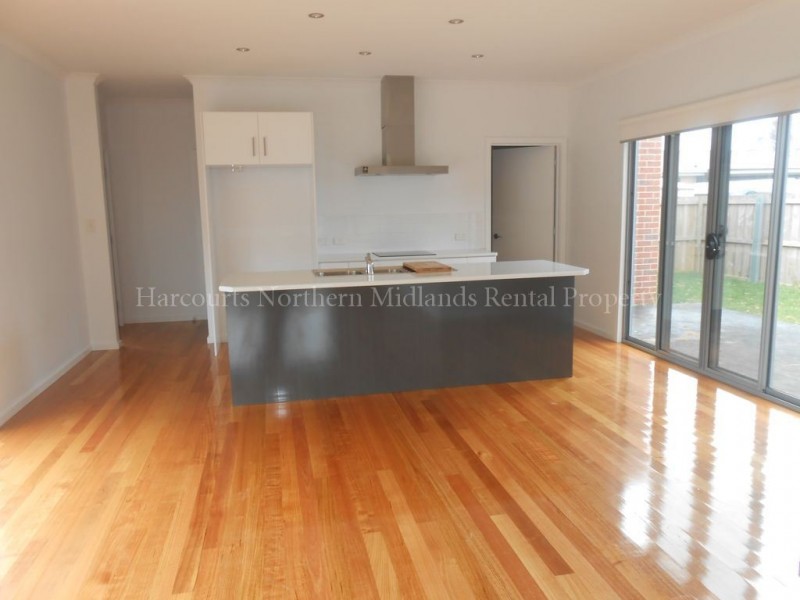 2/15 Lewis Street, Longford TAS 7301