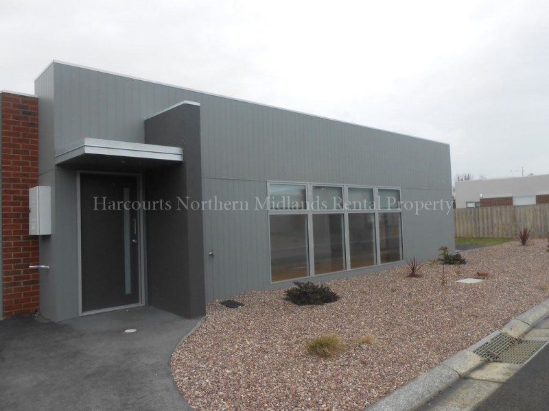 2/15 Lewis Street, Longford TAS 7301