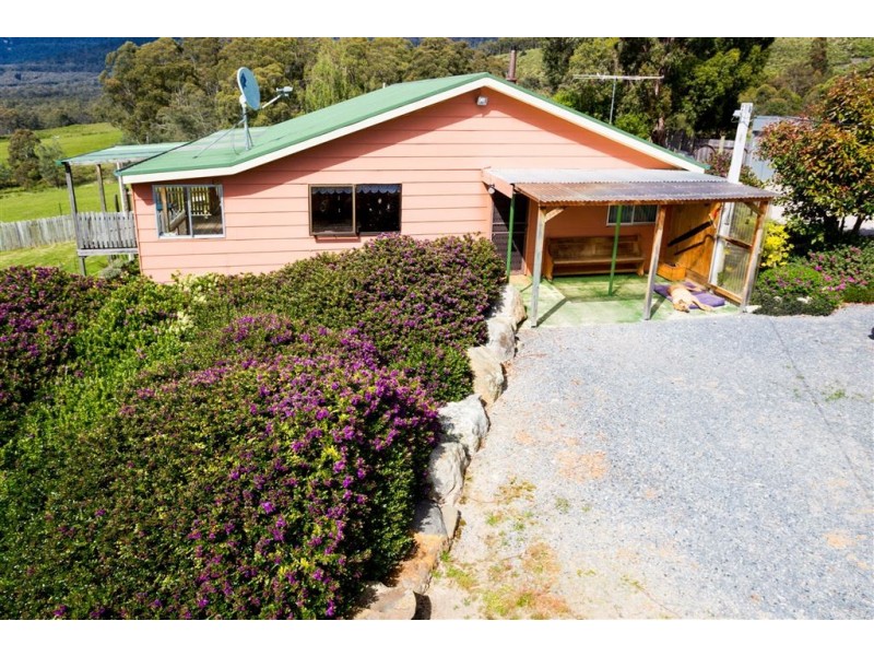 121 Boons Road, Blackwood Creek TAS 7301