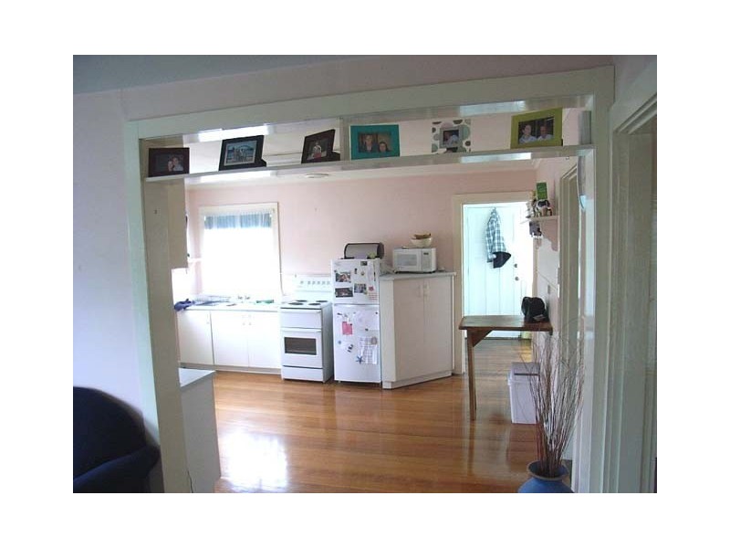 8 New Street, Campbell Town TAS 7210