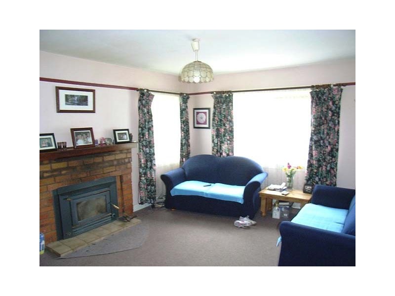 8 New Street, Campbell Town TAS 7210