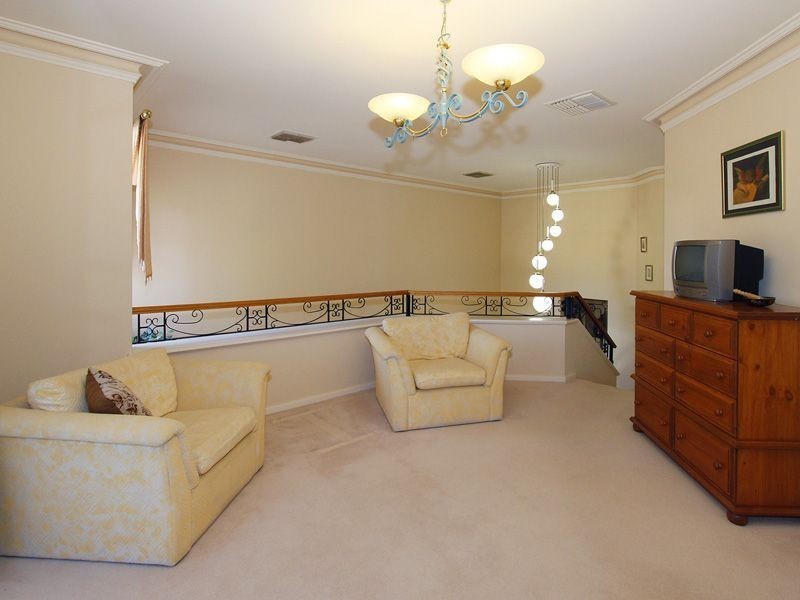123 Glen Iris Drive, Jandakot WA 6164