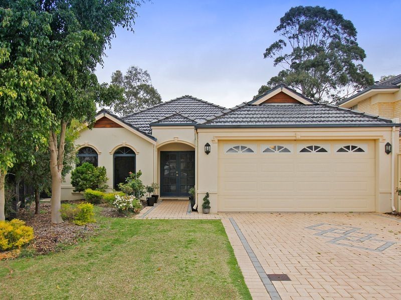 51 Kooralbyn Valley Crescent, Jandakot WA 6164