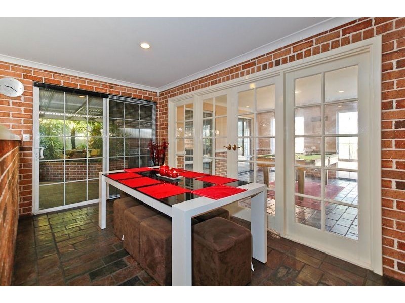 15 Herdsman Court, Success WA 6164