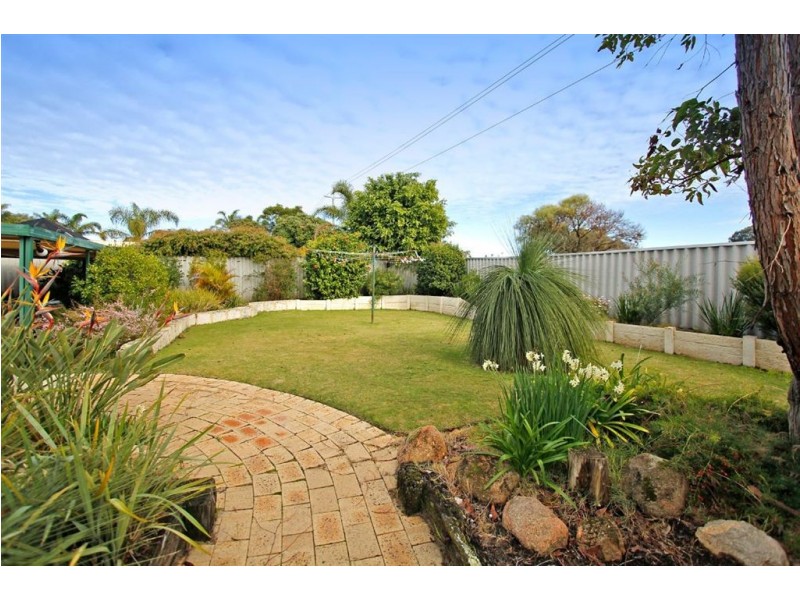 21 Grassbird Loop, Yangebup WA 6164
