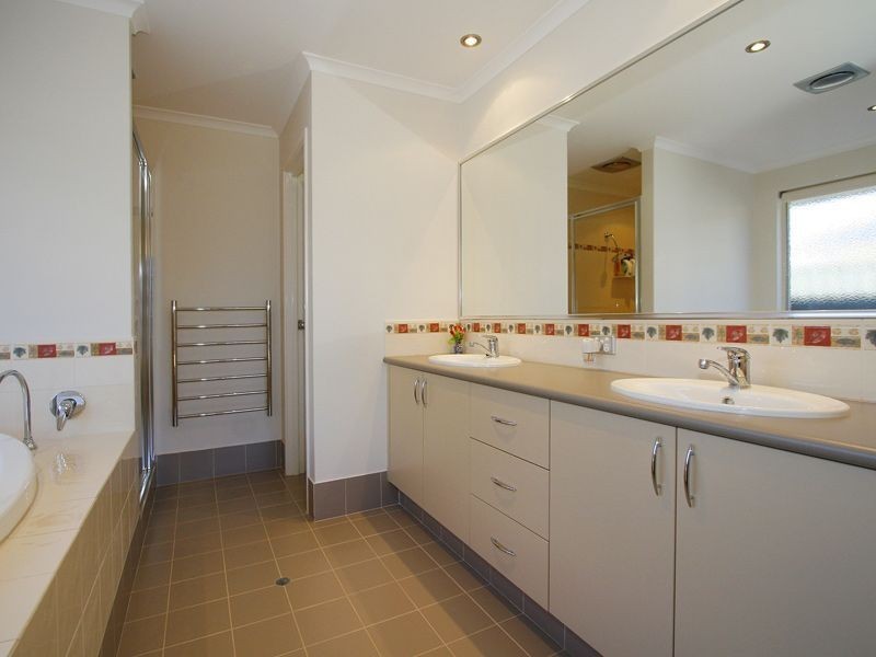 9 Annandale Way, Harrisdale WA 6112