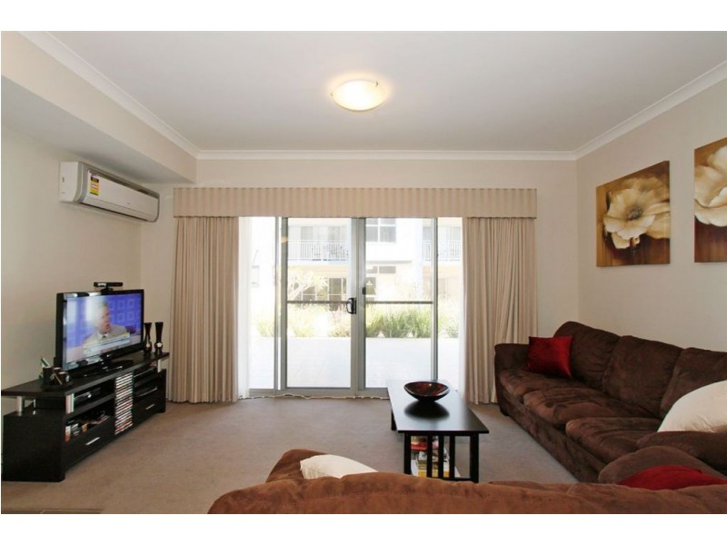 42/6 Ibera Way, Success WA 6164