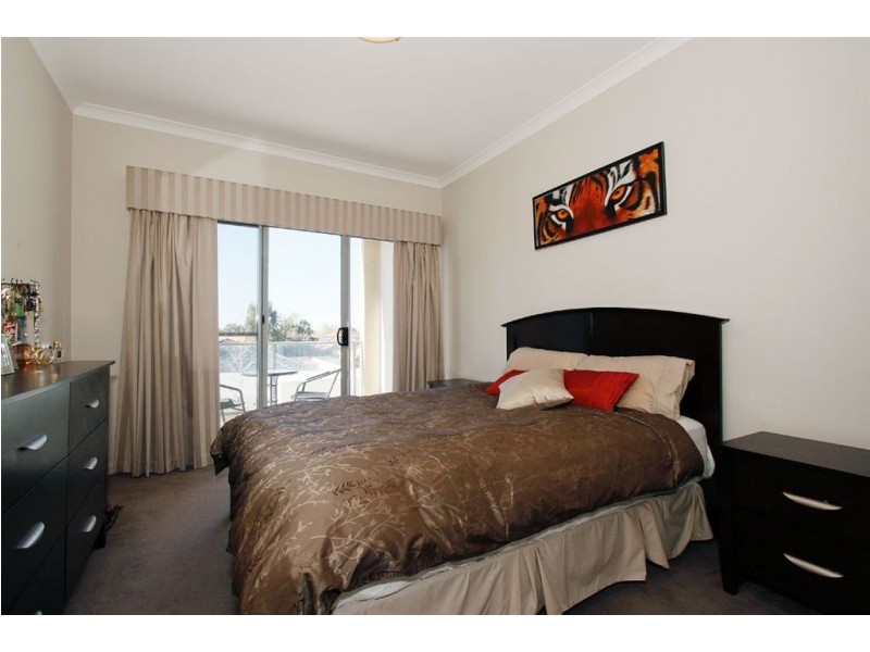 42/6 Ibera Way, Success WA 6164