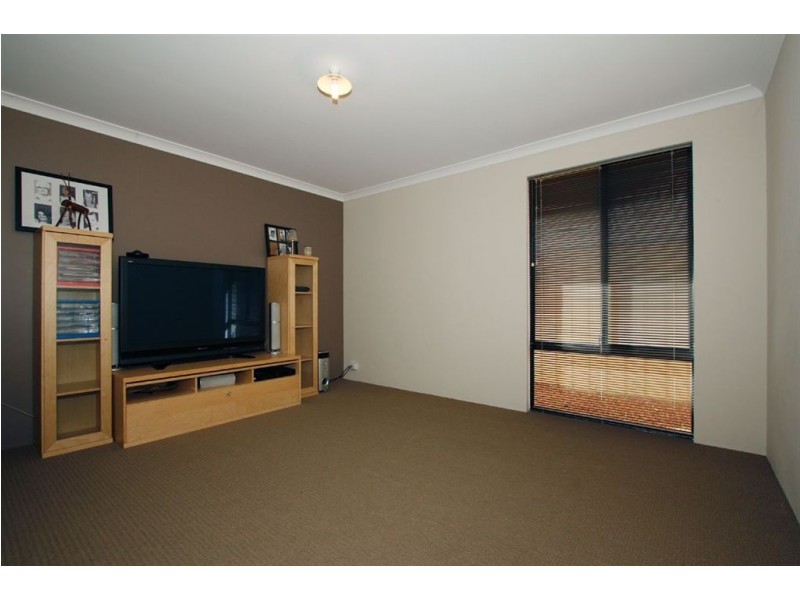 18 Dewsbury Drive, Bertram WA 6167