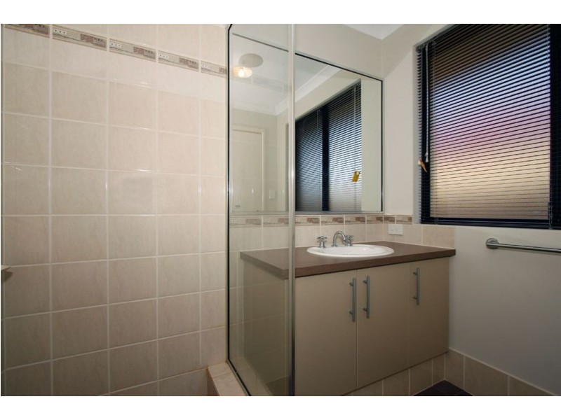 18 Dewsbury Drive, Bertram WA 6167