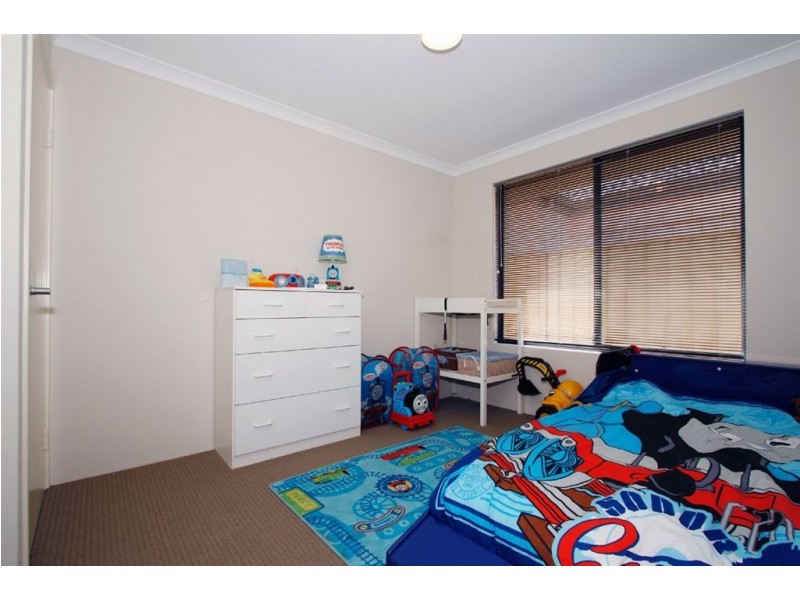 18 Dewsbury Drive, Bertram WA 6167