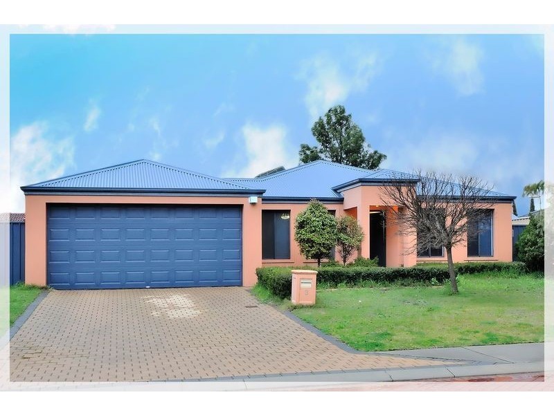 3 Avon Crescent, Atwell WA 6164