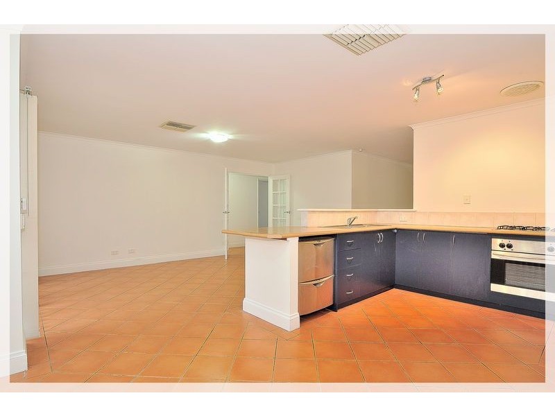 3 Avon Crescent, Atwell WA 6164